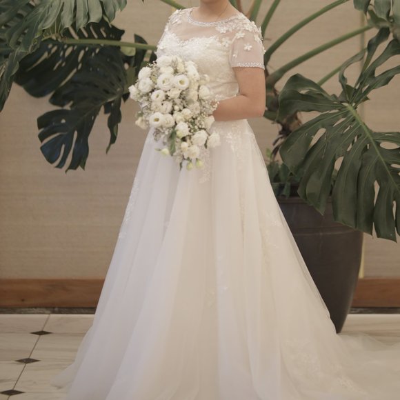 Wedding Gown - Picture 6 of 6